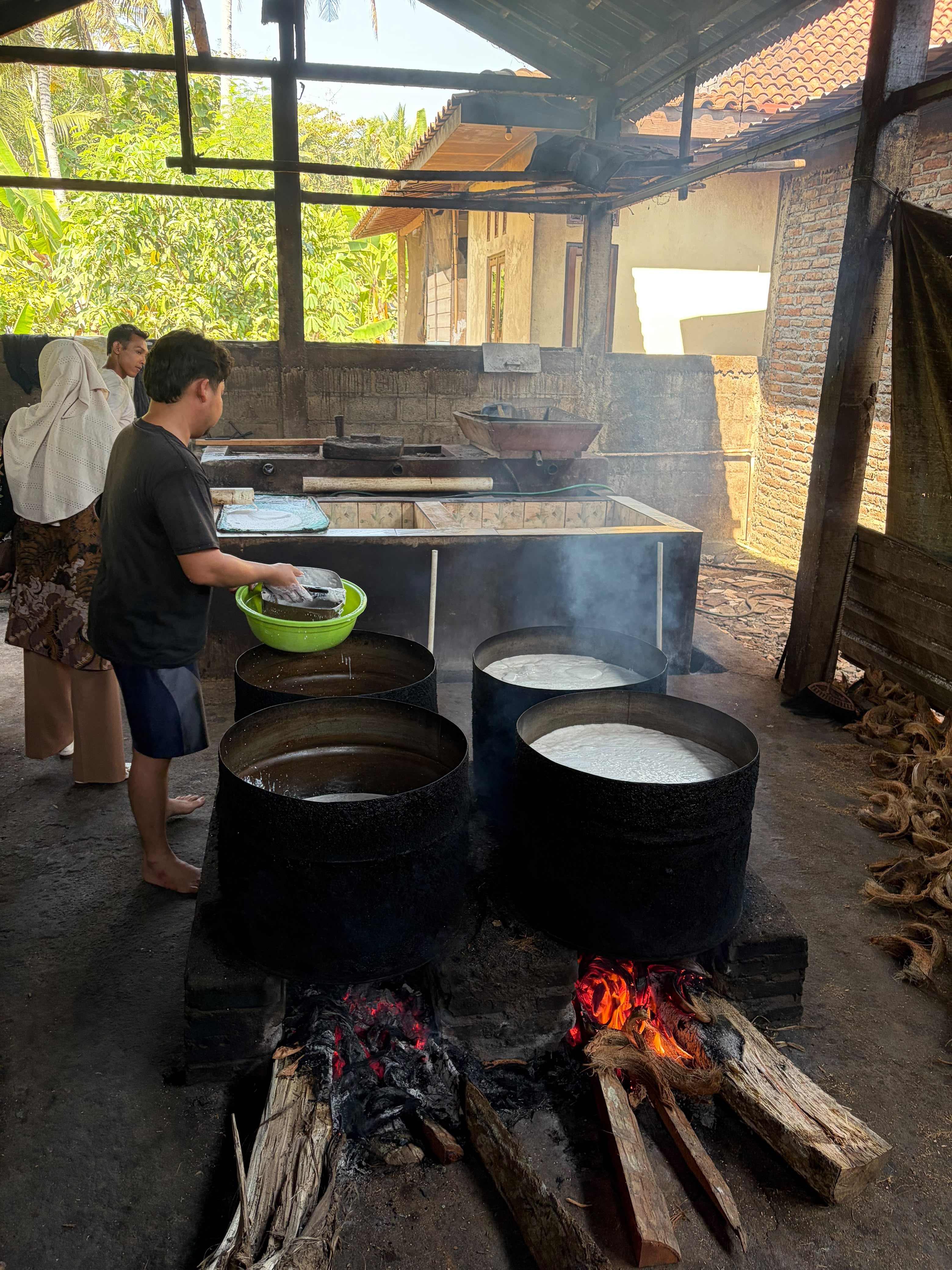 Global Optima Distribusi coconut processing activity